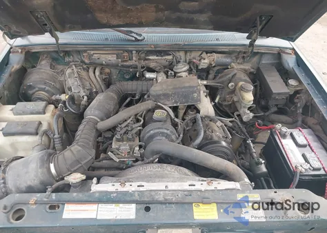 1996 Ford Ranger z USA, uszkodzony, nr VIN 1FTCR10AXTUD83010